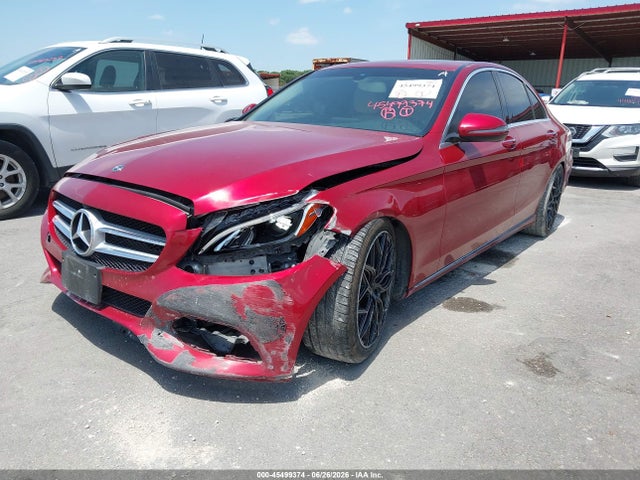 45499374 :رقم المزاد ، 55SWF4JB8JU272264 vin ، 2018 Mercedes-benz C 300 مزاد بيع