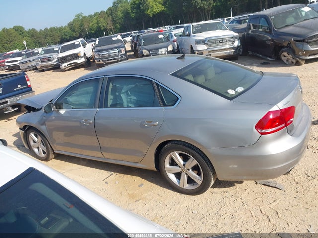 45499385 :رقم المزاد ، 1VWBS7A31EC050963 vin ، 2014 Volkswagen Passat 1.8t Se مزاد بيع