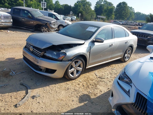 45499385 :رقم المزاد ، 1VWBS7A31EC050963 vin ، 2014 Volkswagen Passat 1.8t Se مزاد بيع
