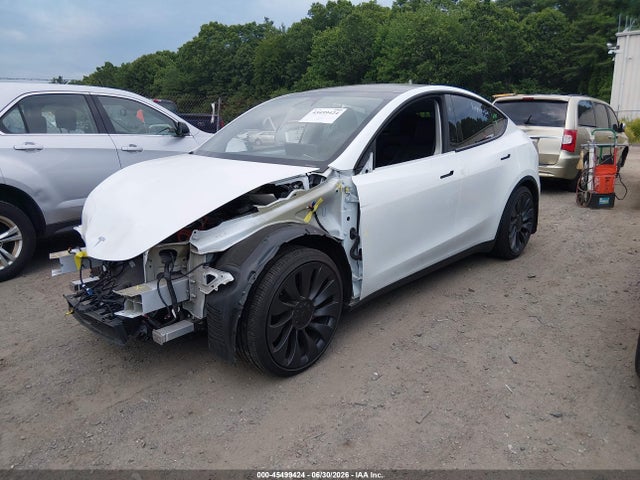 2025 Tesla Model Y Performance Dual Motor All-wheel Drive მანქანა იყიდება აუქციონზე, vin: 7SAYGDEF7SF310110, აუქციონის ნომერი: 45499424