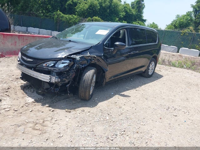 45499454 :رقم المزاد ، 2C4RC1CG1NR211590 vin ، 2022 Chrysler Voyager Lx مزاد بيع