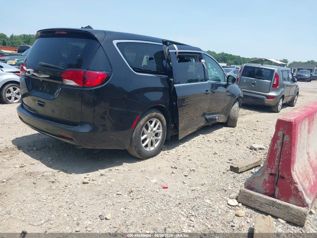 45499454 :رقم المزاد ، 2C4RC1CG1NR211590 vin ، 2022 Chrysler Voyager Lx مزاد بيع