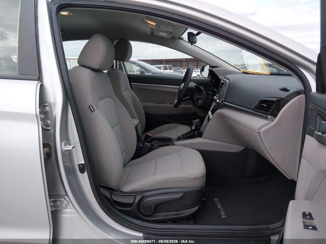 5NPD74LF9LH613598 Hyundai ELANTRA SE