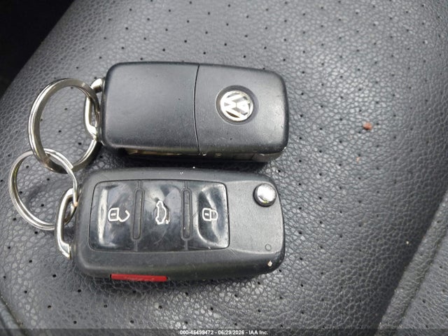 45499472 :رقم المزاد ، 3VWD17AJ8FM286584 vin ، 2015 Volkswagen Jetta 1.8t Se مزاد بيع