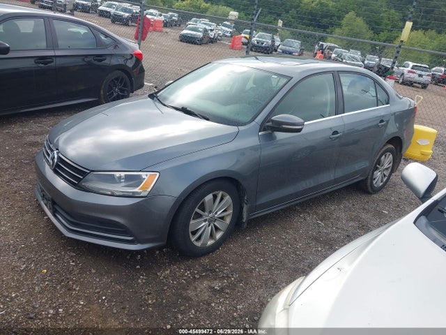 45499472 :رقم المزاد ، 3VWD17AJ8FM286584 vin ، 2015 Volkswagen Jetta 1.8t Se مزاد بيع