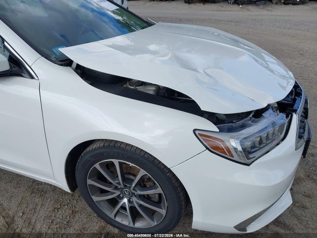 Acura TLX 2018 19UUB3F3XJA004178 Image 17