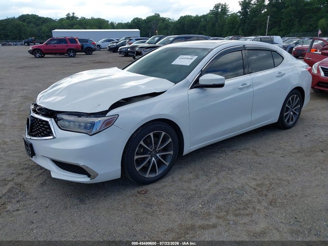 Acura TLX 2018 19UUB3F3XJA004178 Image 2
