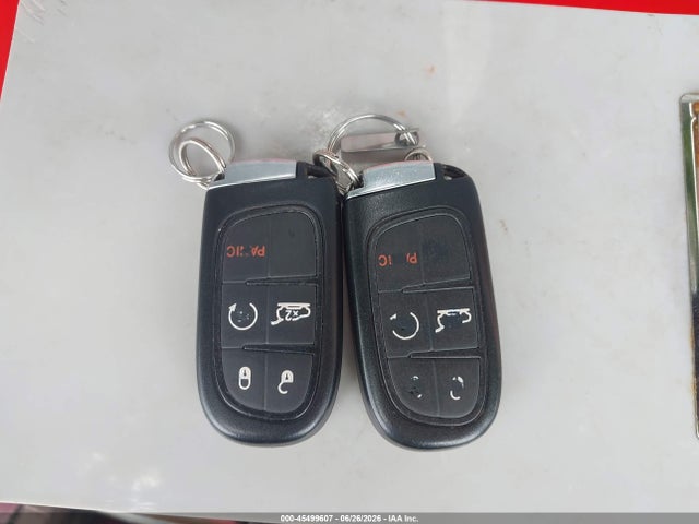 45499607 :رقم المزاد ، 1C4PJMDS6FW675985 vin ، 2015 Jeep Cherokee Limited مزاد بيع
