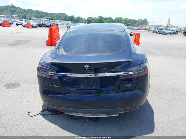 Tesla Model S P85 2014 5YJSA1H10EFP49088 Image 16