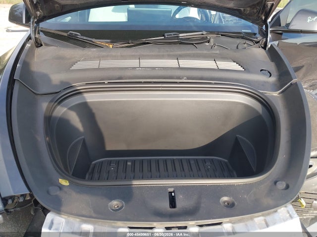 2024 Tesla Model Y Long Range Dual Motor All-wheel Drive მანქანა იყიდება აუქციონზე, vin: 7SAYGDEE4RA265982, აუქციონის ნომერი: 45499651