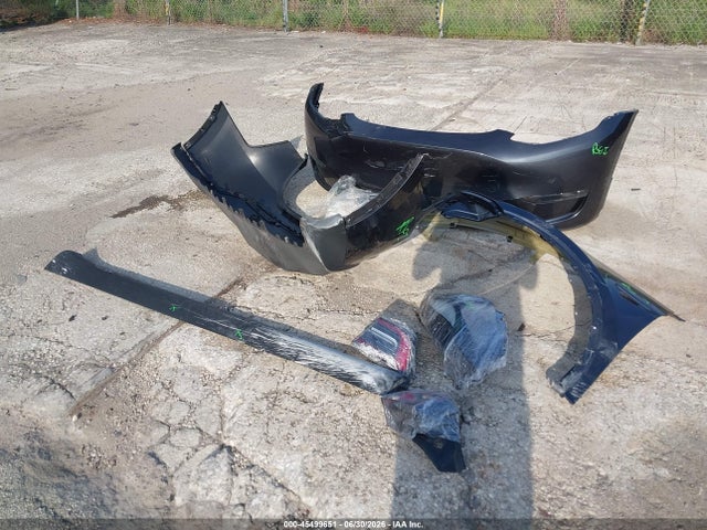 2024 Tesla Model Y Long Range Dual Motor All-wheel Drive მანქანა იყიდება აუქციონზე, vin: 7SAYGDEE4RA265982, აუქციონის ნომერი: 45499651