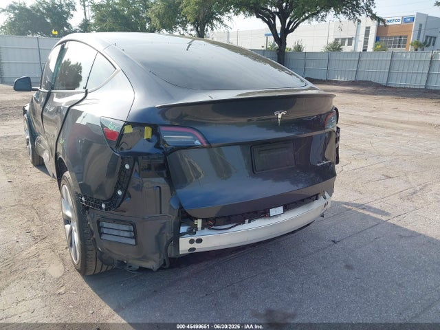 2024 Tesla Model Y Long Range Dual Motor All-wheel Drive მანქანა იყიდება აუქციონზე, vin: 7SAYGDEE4RA265982, აუქციონის ნომერი: 45499651