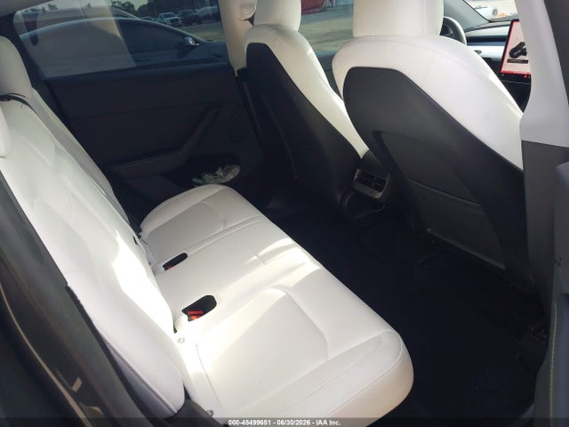 2024 Tesla Model Y Long Range Dual Motor All-wheel Drive მანქანა იყიდება აუქციონზე, vin: 7SAYGDEE4RA265982, აუქციონის ნომერი: 45499651