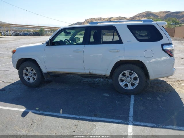 Toyota 4RUNNER SR5 2014 JTEBU5JR2E5165688 Image 14