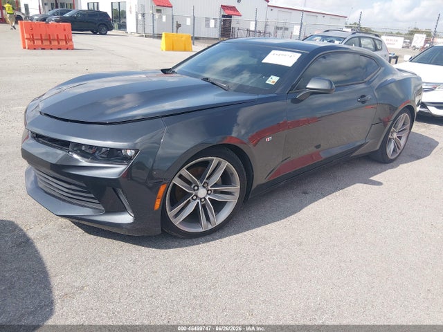 Chevrolet Camaro 1lt 2018 1G1FB1RX4J0111798 Image 2