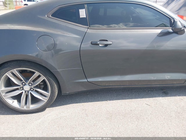 Chevrolet Camaro 1lt 2018 1G1FB1RX4J0111798 Image 6