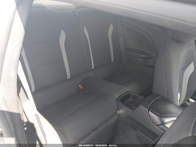 Chevrolet Camaro 1lt 2018 1G1FB1RX4J0111798 Image 8