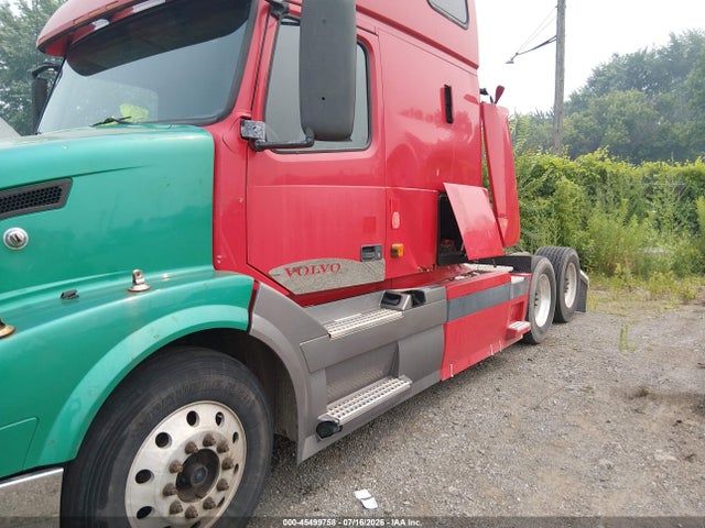 Продажа на аукционе авто 2005 Volvo Vn Vnl, vin: 4V4NC9GH15N397228, номер лота: 45499758