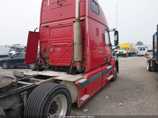 Продажа на аукционе авто 2005 Volvo Vn Vnl, vin: 4V4NC9GH15N397228, номер лота: 45499758