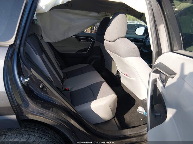 2020 Toyota Rav4 Xle მანქანა იყიდება აუქციონზე, vin: JTMP1RFV5LJ030581, აუქციონის ნომერი: 45499904