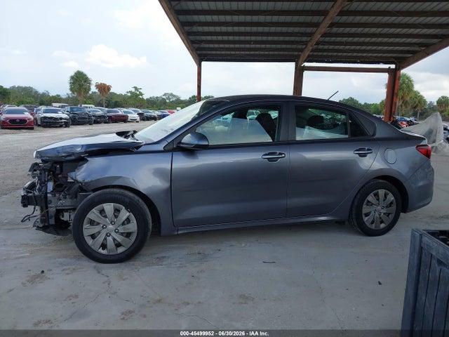 2020 Kia Rio S მანქანა იყიდება აუქციონზე, vin: 3KPA24AD7LE314070, აუქციონის ნომერი: 45499952