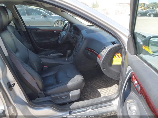 Aukcja sprzedaży 2001 Volvo S60 2.4t, vin: YV1RS58D312010821, numer aukcji: 45500039