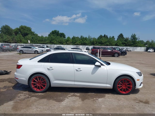 Продажа на аукционе авто 2017 Audi A4 Premium, vin: WAUGNAF46HN030986, номер лота: 45500040