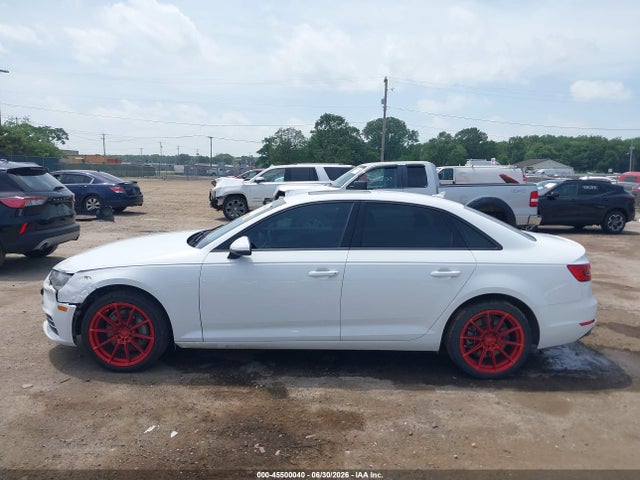 Продажа на аукционе авто 2017 Audi A4 Premium, vin: WAUGNAF46HN030986, номер лота: 45500040