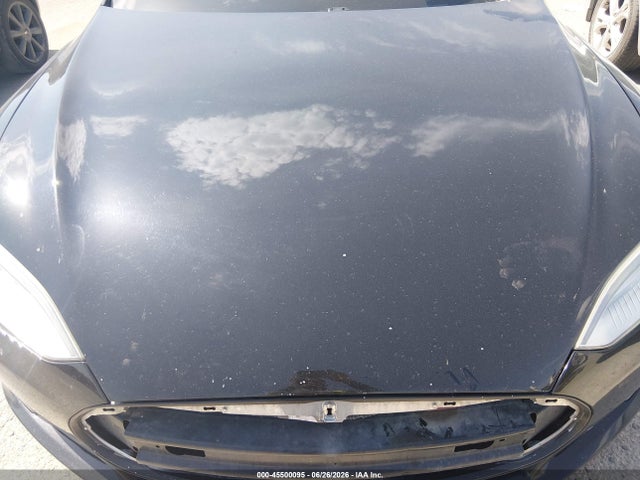 45500095 :رقم المزاد ، 5YJSA1DP8DFP07633 vin ، 2013 Tesla Model S Performance مزاد بيع
