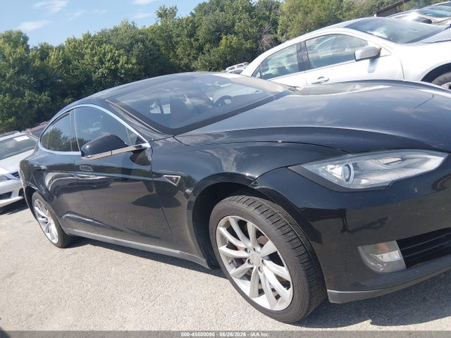45500095 :رقم المزاد ، 5YJSA1DP8DFP07633 vin ، 2013 Tesla Model S Performance مزاد بيع