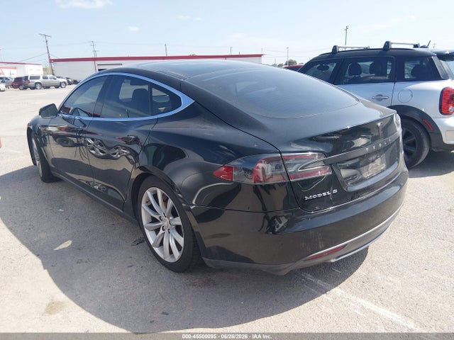 45500095 :رقم المزاد ، 5YJSA1DP8DFP07633 vin ، 2013 Tesla Model S Performance مزاد بيع