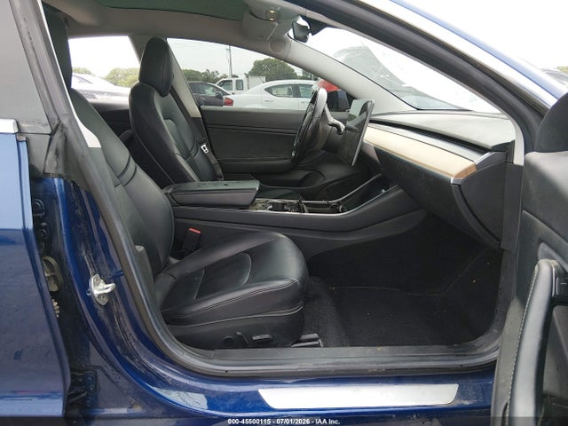 Продажа на аукционе авто 2018 Tesla Model 3 Long Range/mid Range, vin: 5YJ3E1EA1JF007242, номер лота: 45500115