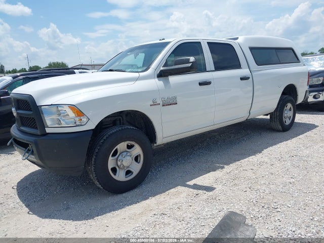 3C63R3GL0HG712768 RAM 3500 Tradesman 4x4 8&#039; Box