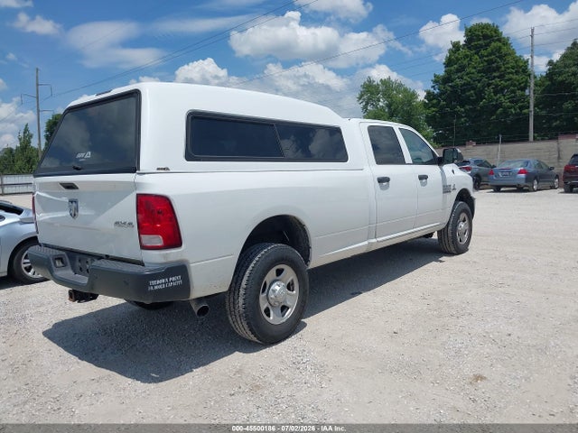 3C63R3GL0HG712768 RAM 3500 Tradesman 4x4 8&#039; Box
