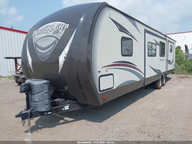 45500209 :رقم المزاد ، 4X4TWBF2XFU006643 vin ، 2015 Wildwood Other مزاد بيع