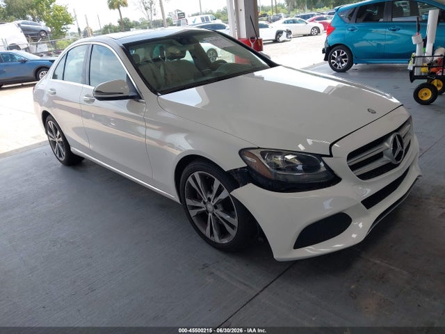 45500215 :رقم المزاد ، WDDWF4JB0GR141825 vin ، 2016 Mercedes-benz C 300 مزاد بيع