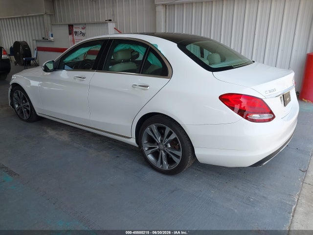2016 Mercedes-benz C 300 მანქანა იყიდება აუქციონზე, vin: WDDWF4JB0GR141825, აუქციონის ნომერი: 45500215