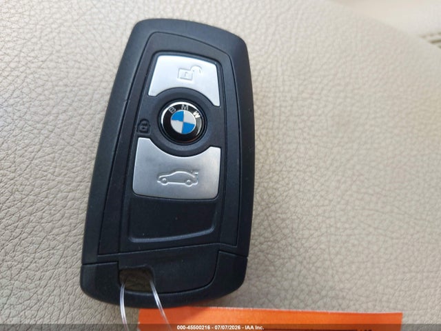 Продажа на аукционе авто 2015 Bmw 320i, vin: WBA3B1G54FNT64770, номер лота: 45500216