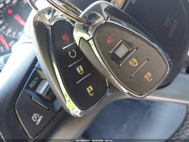 KL7CJLSB0JB718225 Chevrolet Trax Lt