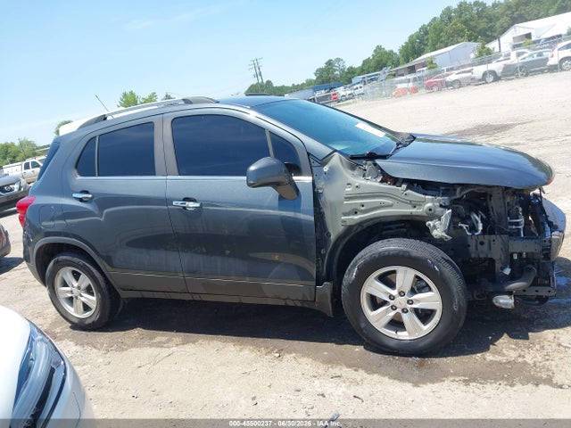 KL7CJLSB0JB718225 Chevrolet Trax Lt
