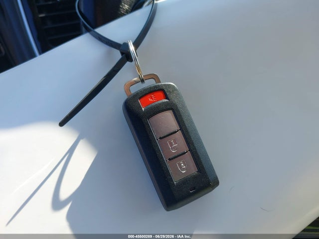 2016 Mitsubishi Outlander Se მანქანა იყიდება აუქციონზე, vin: JA4AZ3A34GZ008736, აუქციონის ნომერი: 45500289
