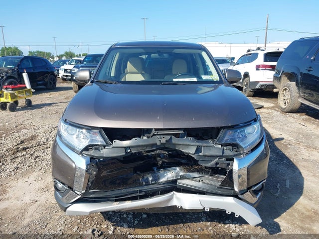 2016 Mitsubishi Outlander Se მანქანა იყიდება აუქციონზე, vin: JA4AZ3A34GZ008736, აუქციონის ნომერი: 45500289
