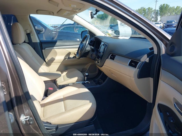 2016 Mitsubishi Outlander Se მანქანა იყიდება აუქციონზე, vin: JA4AZ3A34GZ008736, აუქციონის ნომერი: 45500289