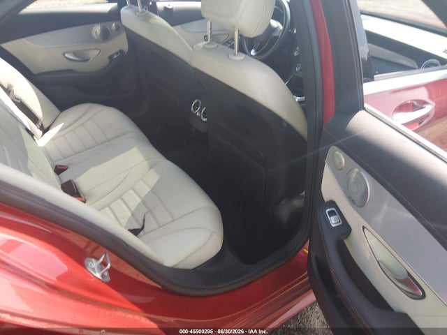 2018 Mercedes-benz C 300 4matic მანქანა იყიდება აუქციონზე, vin: 55SWF4KBXJU274015, აუქციონის ნომერი: 45500295