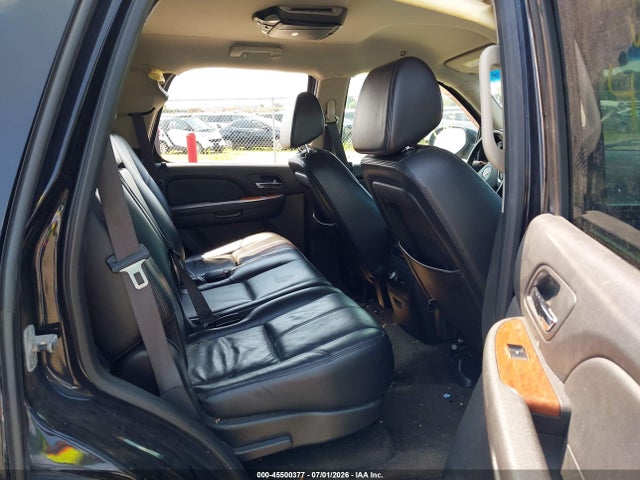 45500377 :رقم المزاد ، 1GKFK13008R145105 vin ، 2008 Gmc Yukon Slt مزاد بيع