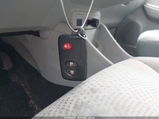 Продажа на аукционе авто 2012 Toyota Prius V Two, vin: JTDZN3EU0C3109759, номер лота: 45500387
