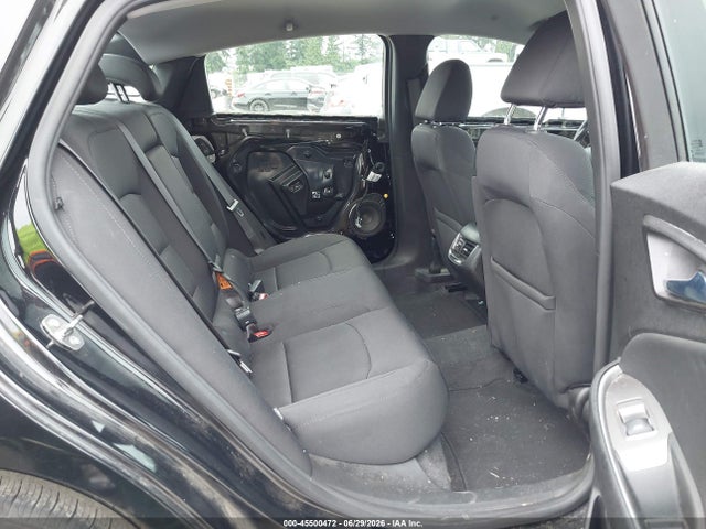 1G1ZD5ST6NF161210 Chevrolet Malibu Fwd Lt