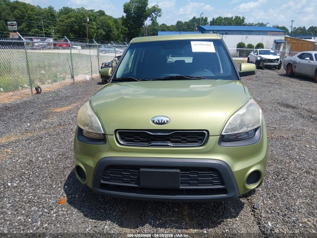 45500480 :رقم المزاد ، KNDJT2A55D7554214 vin ، 2013 Kia Soul مزاد بيع