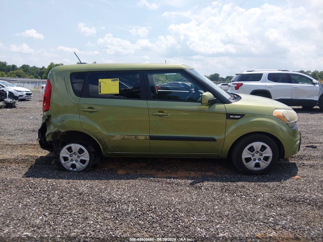 45500480 :رقم المزاد ، KNDJT2A55D7554214 vin ، 2013 Kia Soul مزاد بيع