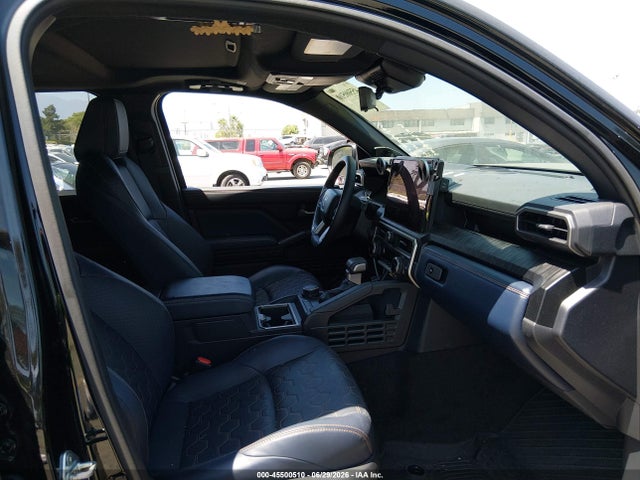 Toyota 4runner Hybrid Platinum 2025 JTEVB5BR9S5024002 Image 5